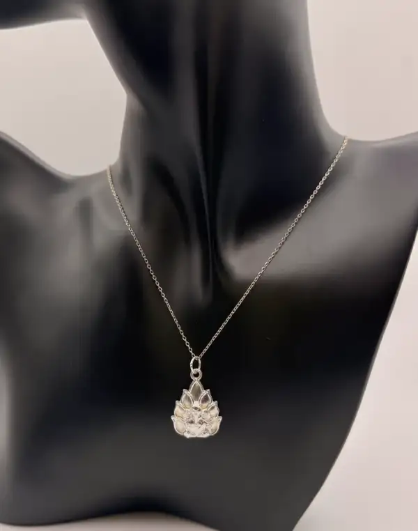 Colgante Ganesha Con Flor De Loto Plata De Ley
