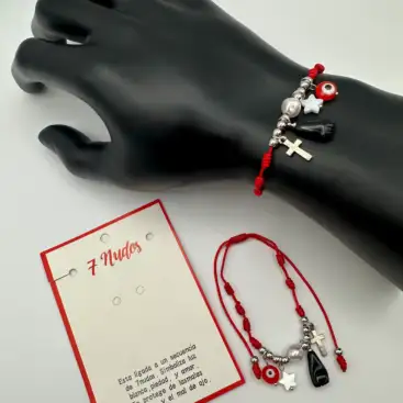 Pulsera Protectora 7 Nudos Con Amuletos