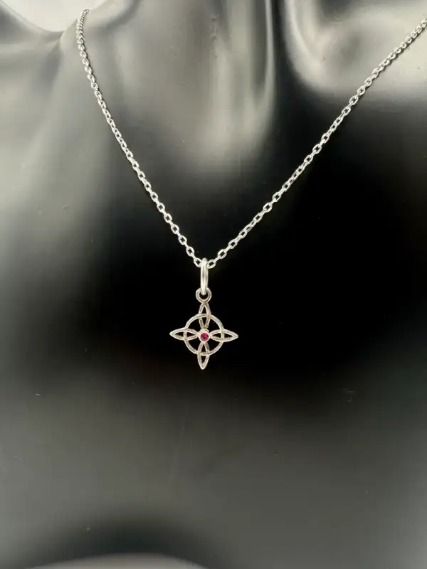 Colgante Nudo De Bruja Plata De Ley Con Piedra - Imagen 2