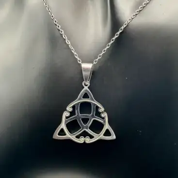 Colgante Triqueta Símbolo Celta Acero Inoxidable