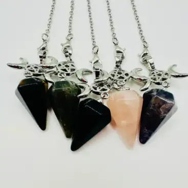 Péndulo Facetado de Minerales con Triple Luna – 29 x 17 mm