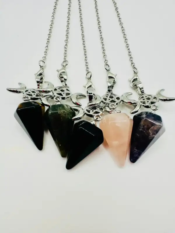 Péndulo Facetado de Minerales con Triple Luna – 29 x 17 mm