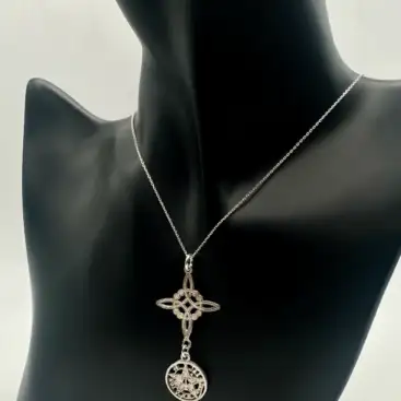 Colgante Nudo De Bruja Simple Y Tetragramaton Plata De Ley