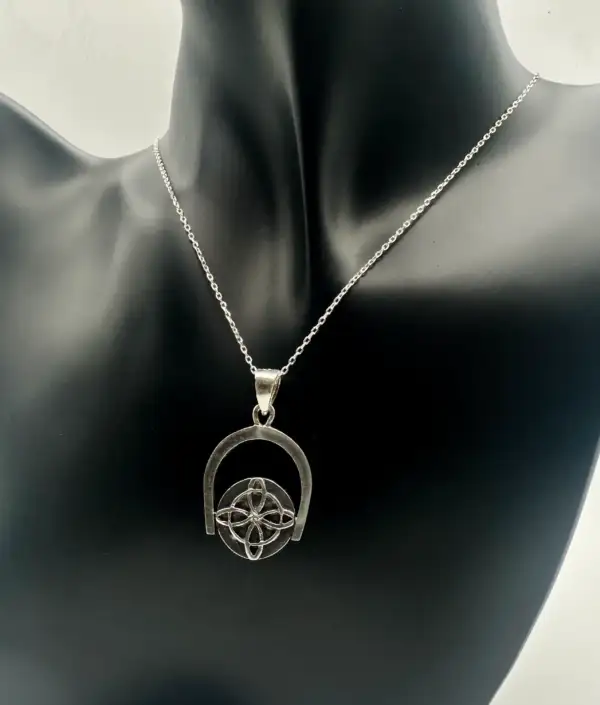Colgante Giratorio Nudo De Bruja Y Tetragramaton Plata De Ley