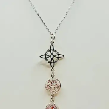 Colgante Triple Proteccion Nudo De Bruja, Tetragramaton Y San Benito Plata De Ley