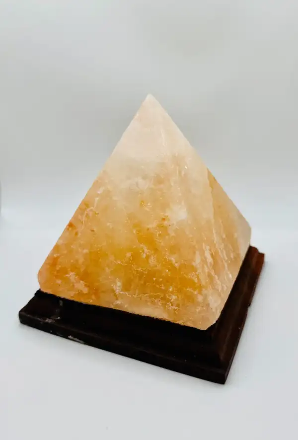Lampara De Sal Del Himalaya Piramide