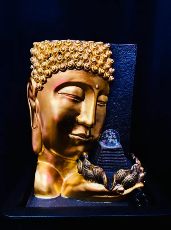 Fuente De Agua de Buda Grande