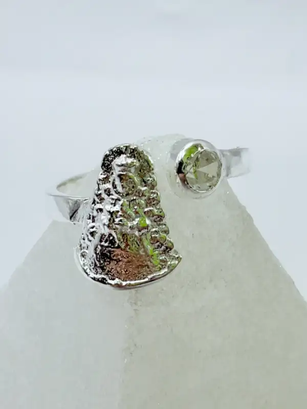 Anillo Virgen Del Rocio Y Piedra Plata De Ley