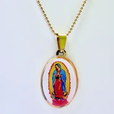 Colgante Virgen De Guadalupe Color Acero Dorado