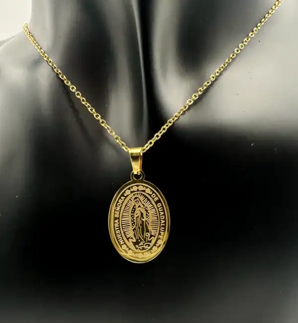 Colgante Virgen De Guadalupe Acero Dorado - Imagen 2