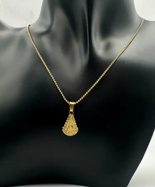 Colgante Virgen Del Rocio Placa Acero Dorado Pequeño
