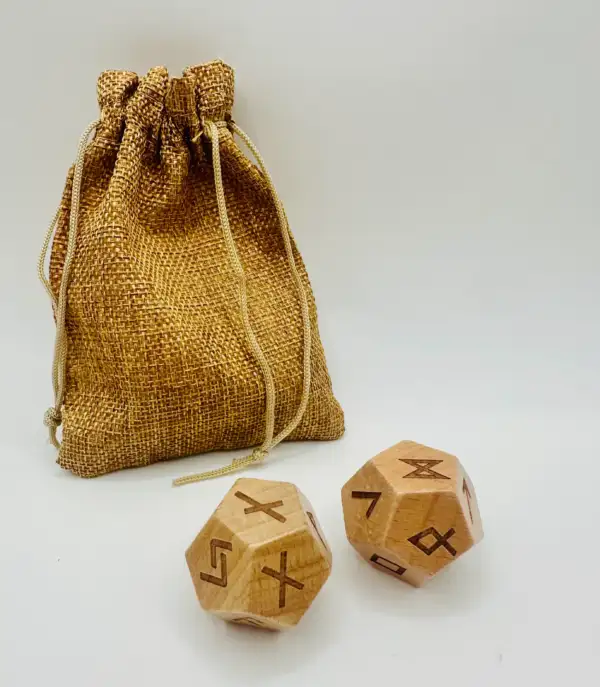 Dados Runicos Madera