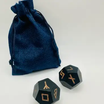 Dados Runicos Negro