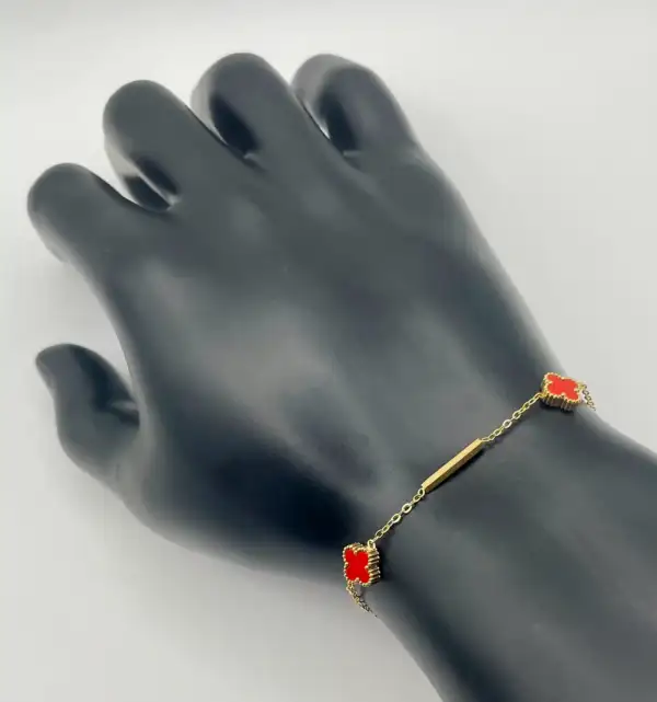 Pulsera Flor Roja Y Bolas Acero Dorado