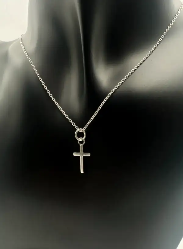 Colgante De Cruz En Plata De Ley - Imagen 2
