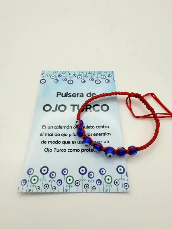 Pulsera Roja Y Ojos Turcos Juntos