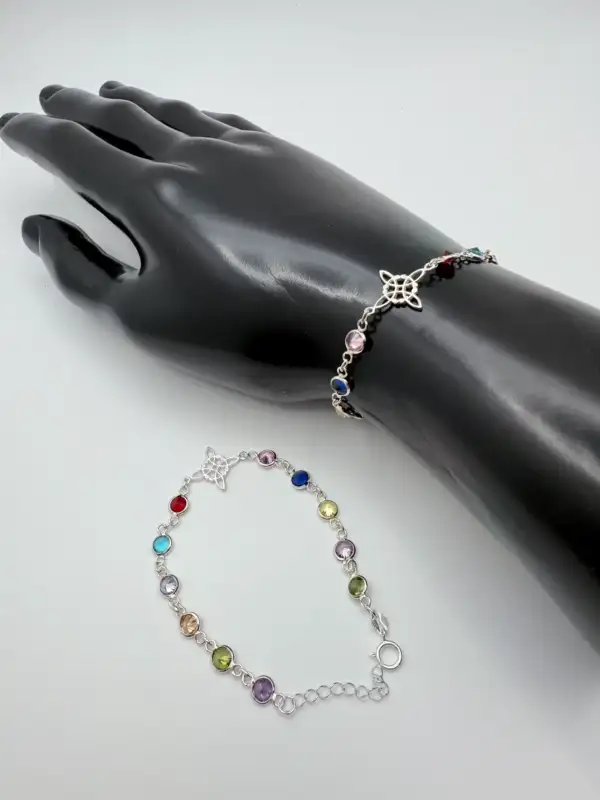 Pulsera Multi Minerales Facetados Con Nudo De Bruja Plata De Ley