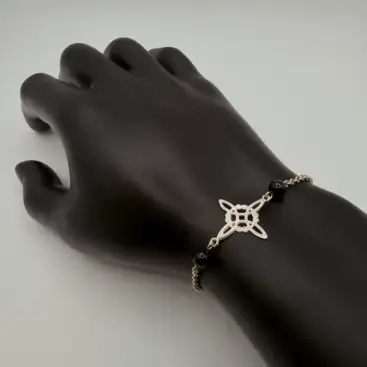 Pulsera Doble Proteccion Nudo De Bruja y Onix Plata De Ley