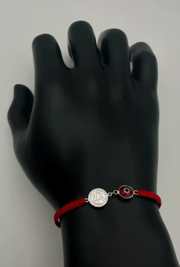 Pulsera Macrame Roja Con San Benito Y Ojo Turco Plata De Ley