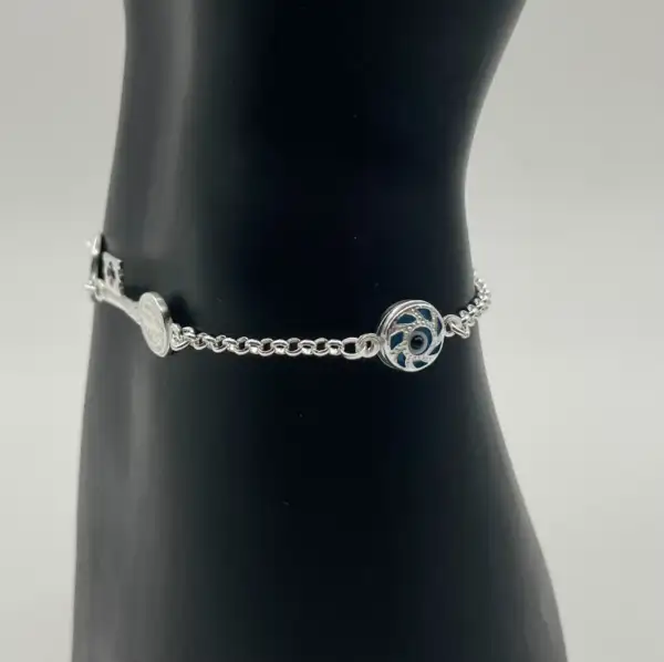 Pulsera San Judas Tadeo, Llave De San Benito Y Ojo Turco Espiral Plata De Ley - Imagen 4