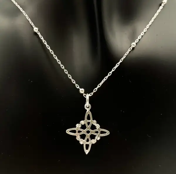 Colgante Nudo De Bruja Plata De Ley - Imagen 2