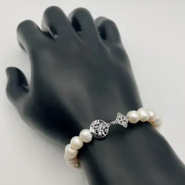Pulsera Perla Natural Medalla Doble Proteccion Acero Plateado
