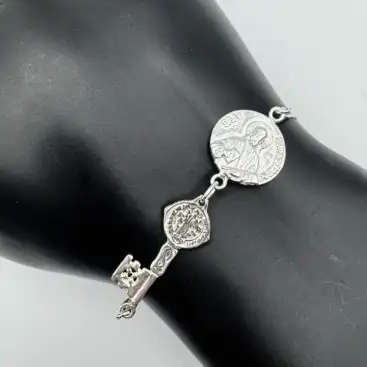 Pulsera San Judas Tadeo Y Llave De San Benito Grande Plata De Ley