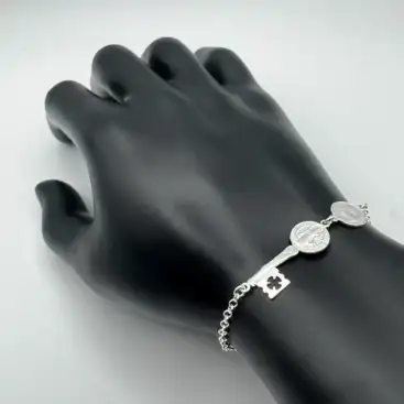 Pulsera San Judas Tadeo Y Llave De San Benito Cadena Eslabones Plata De Ley