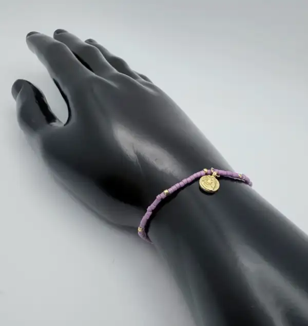 Pulsera Bolitas Virgen De La Macarena Acero Dorado (Color Aleatorio)