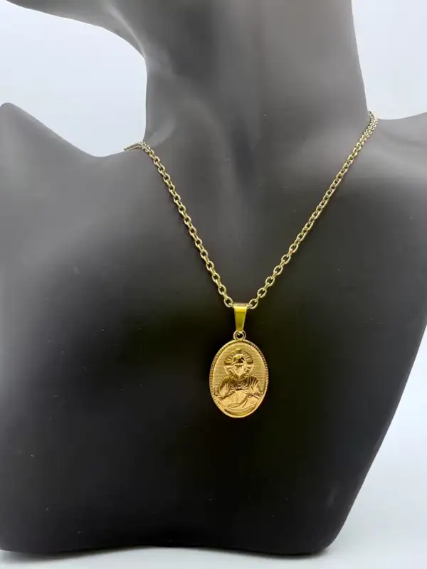 Colgante Sagrado Corazon Acero Dorado - Imagen 2