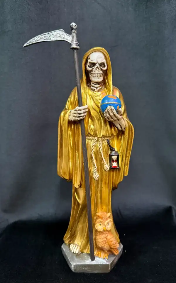 Figura Santa Muerte Dorada