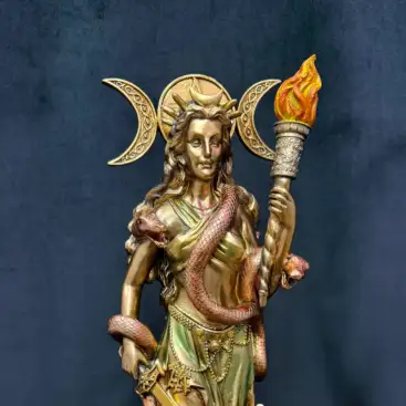 Figura Hecate Dorada