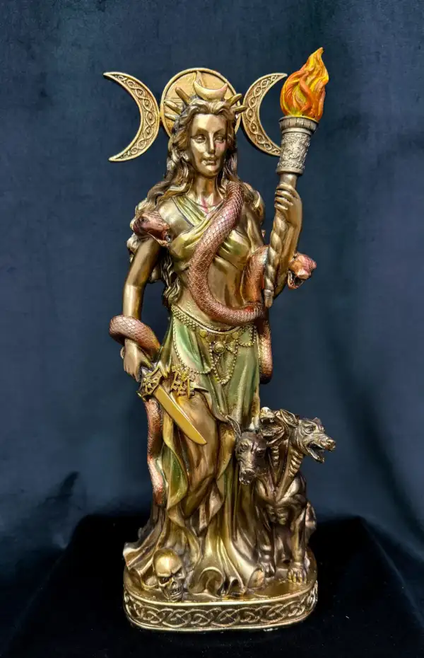 Figura Hecate Dorada - Imagen 2