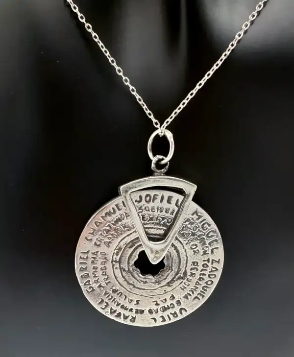 Colgante Rueda Giratoria De Los Arcángeles Plata De Ley - Imagen 3