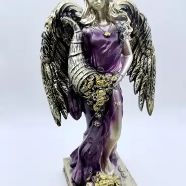 Figura Diosa De La Fortuna Con Alas Morado