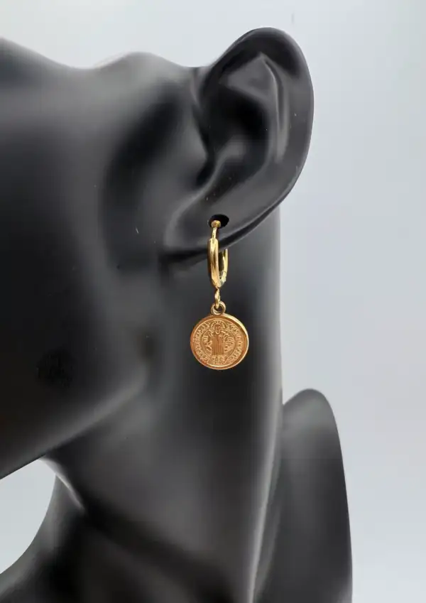 Pendientes Aro Medalla San Benito Acero Dorado
