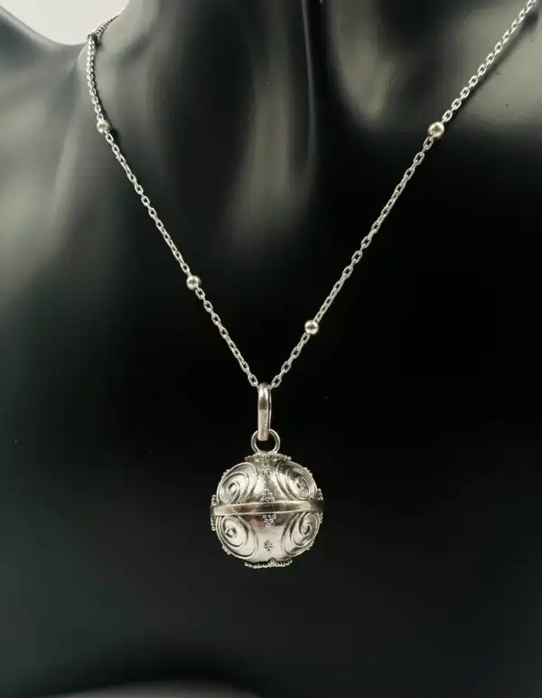 Llamador De Angeles Pequeño Plata De Ley Con Cadena - Imagen 2