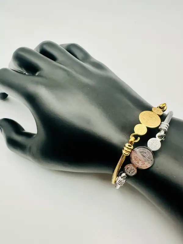 Brazalete San Benito Acero