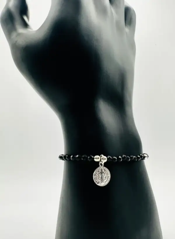 Pulsera de Bolas Negras San Benito en Plata de Ley