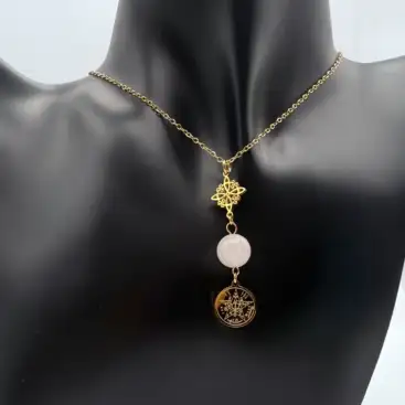 Colgante Doble Proteccion Con Cuarzo Rosa Acero Dorado