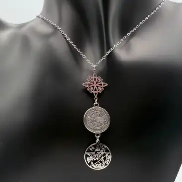 Colgante Triple Proteccion Nudo De Bruja San Benito Y Tetragramaton Acero Plateado