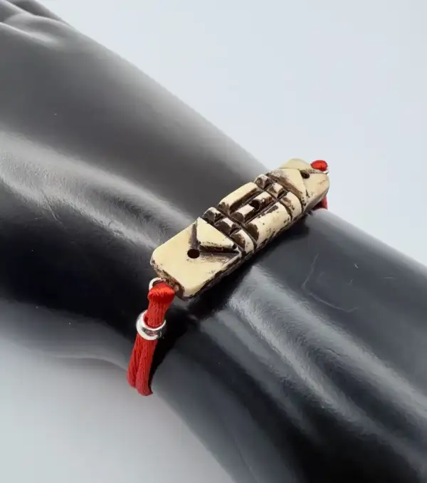 Pulsera Roja Con Atlante - Imagen 2