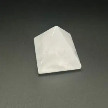 Piramide Selenita 5 Cm