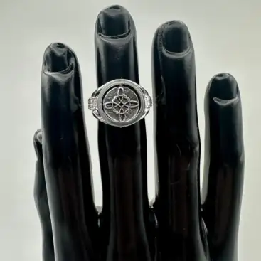 Anillo Giratorio Nudo De Bruja Y Tetragramaton