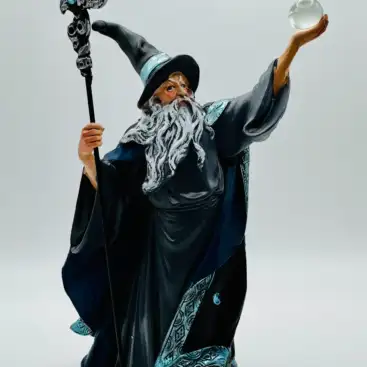 Figura Brujo con Bola de Cristal