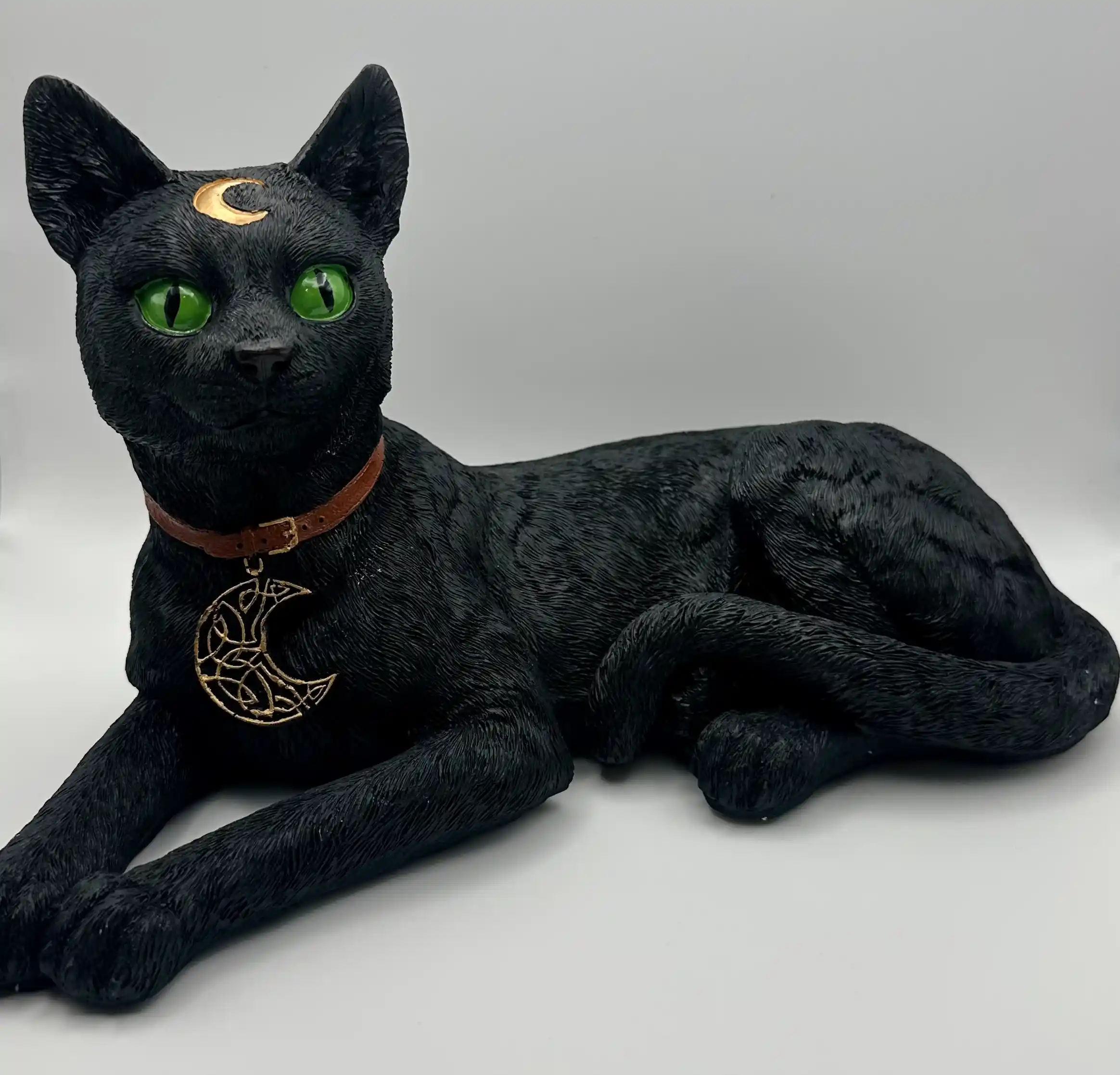 Figura Gato Negro Acostado - Imagen 3