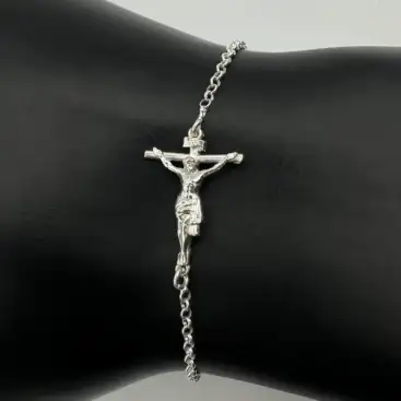Pulsera Cristo En La Cruz Plata De Ley