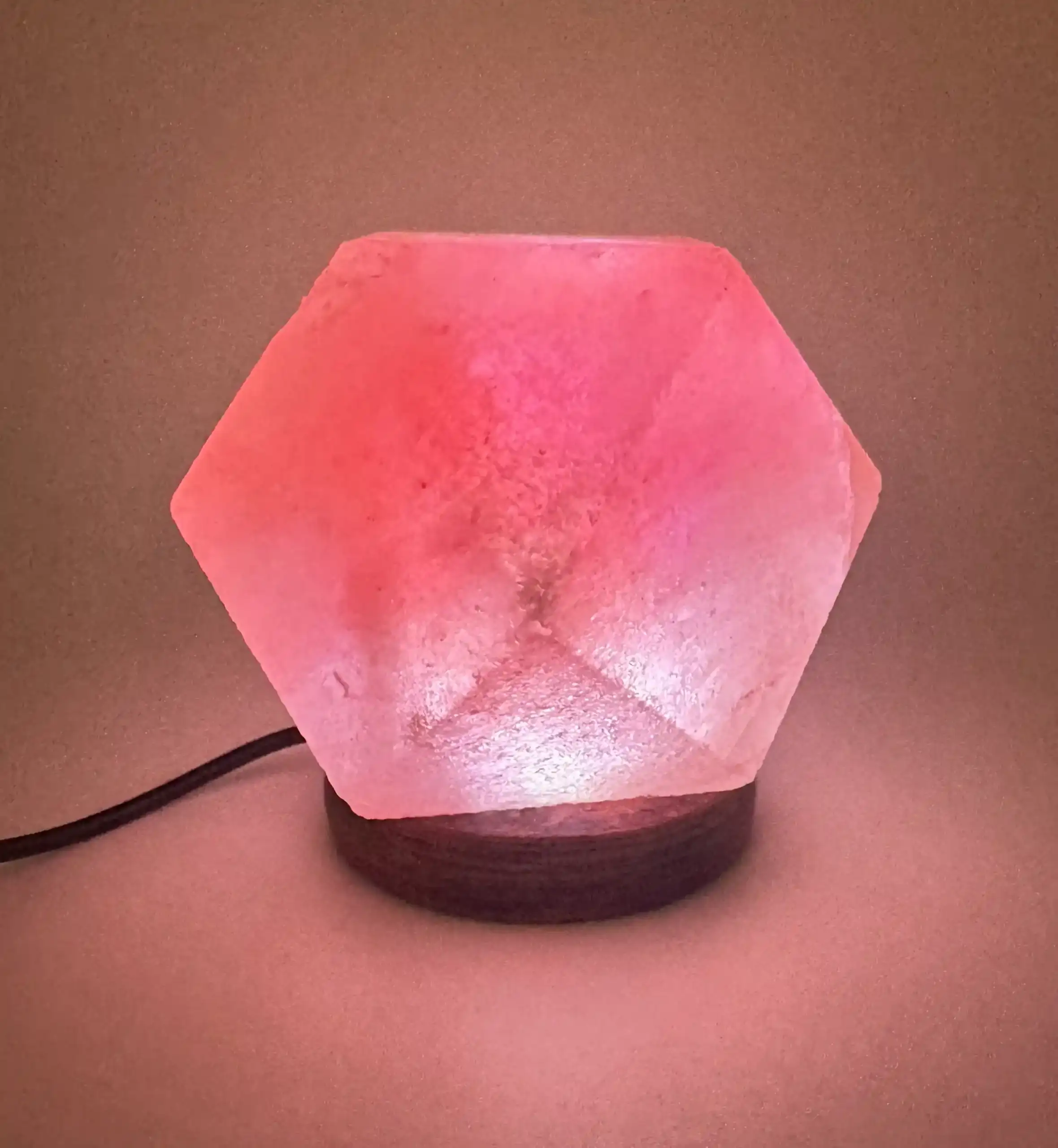 Lampara De Sal Del Himalaya Rombo Led - Imagen 5