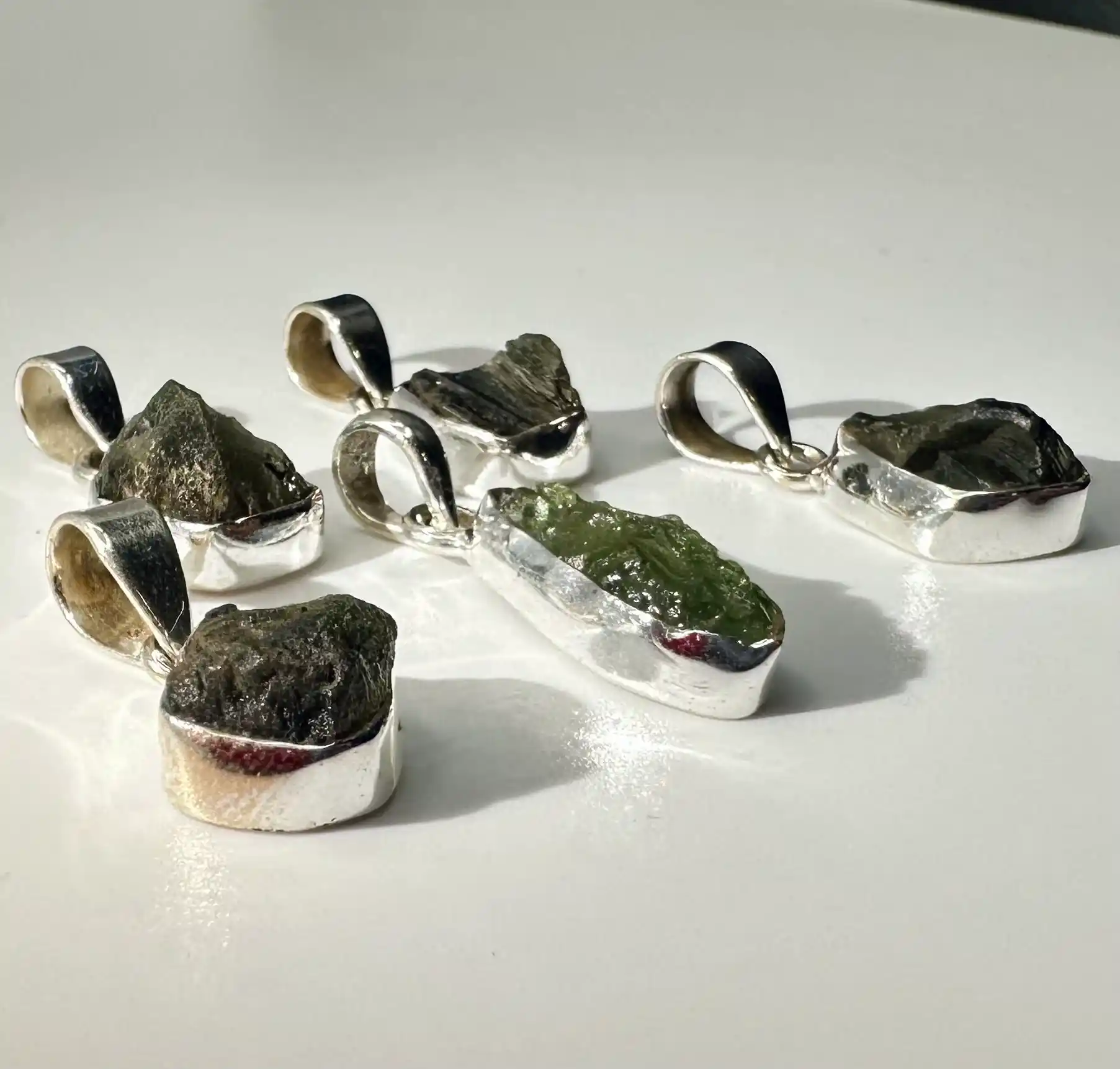 Colgante Moldavita Plata De Ley De 2,10 A 2,25 Gramos - Imagen 3