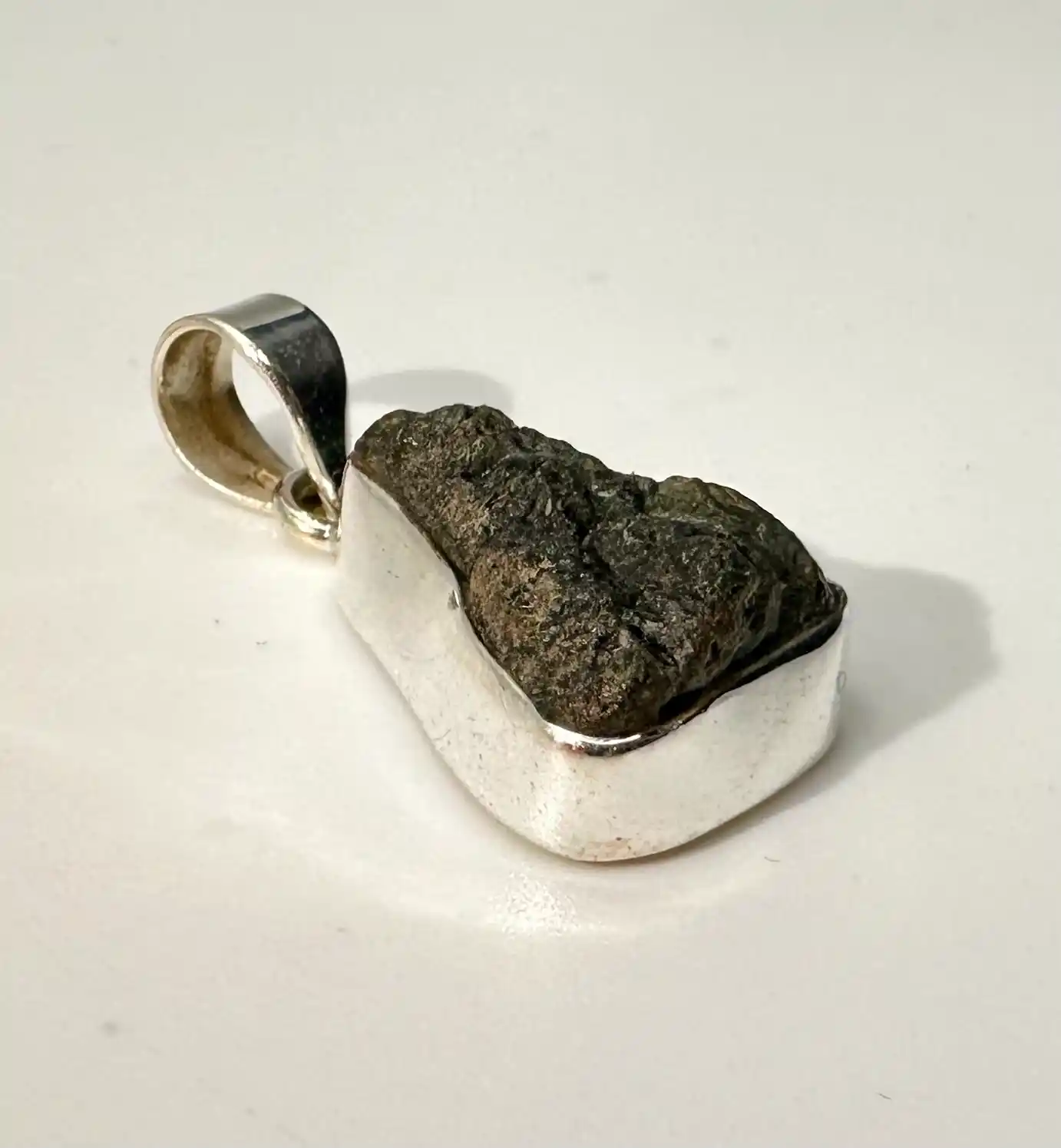 Colgante Moldavita Plata De Ley 3,88 Gramos - Imagen 2